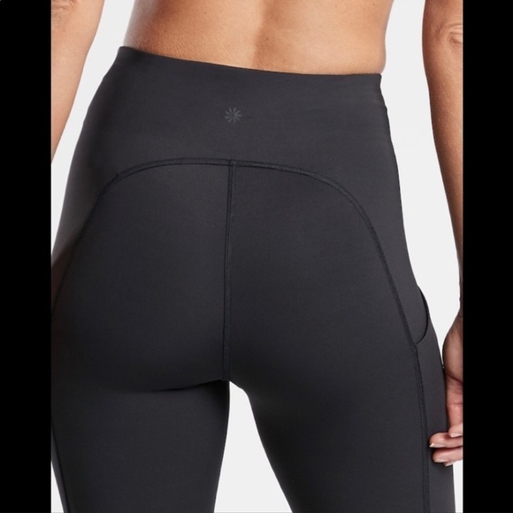 Athleta Ultimate Stash Pocket Capri Solid Black Leggings Active Workout Gym - Picture 6 of 14